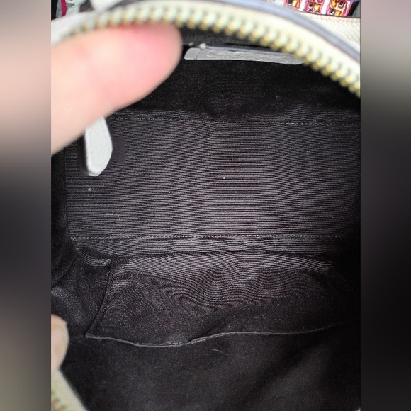 Coach Bag With Luxury Fox Charm - Picture 4 of 12